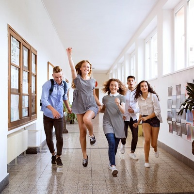 Bucuria de a fi la scoala